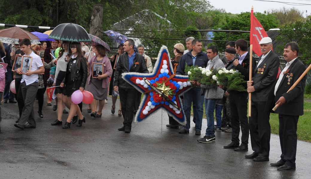 Митинг, посвященный 73-й годовщине Победы в Великой Отечественной войне и открытию обновленной аллеи Славы