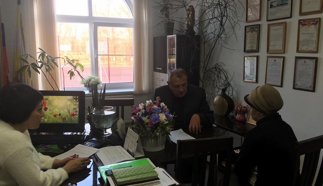 Депутат Думы Ставропольского края Анатолий Жданов провел прием граждан в рамках недели приемов