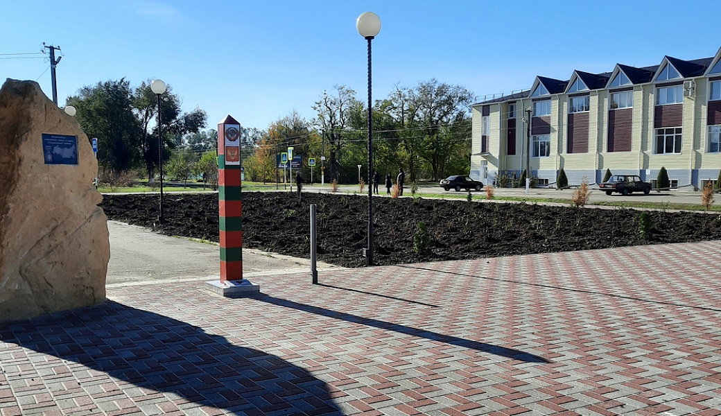 Обустройство центральной площади в поселке Горьковский