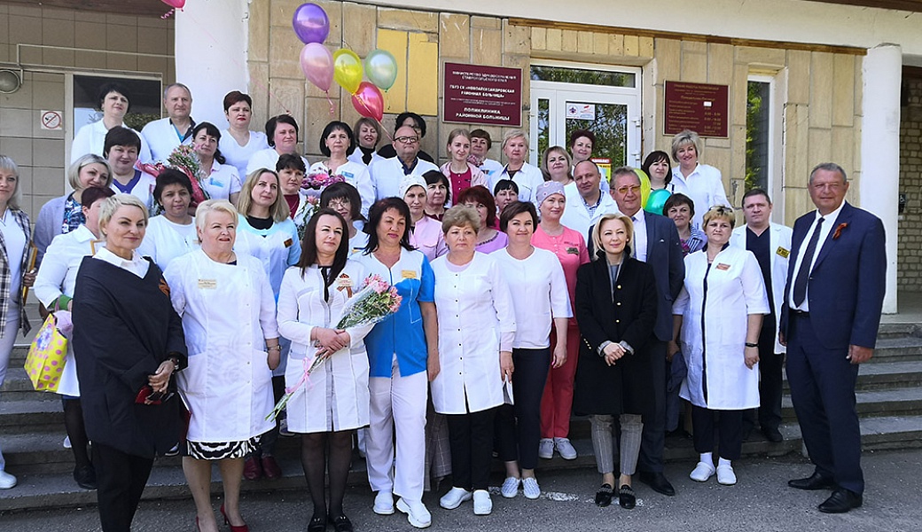 Анатолий Жданов принял участие в мероприятии, посвященном Международному дню медицинской сестры