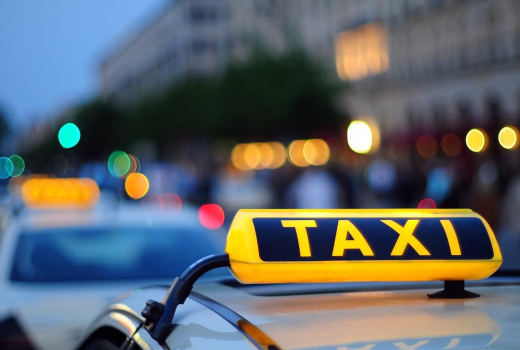 «Горячая линия» для потребителей по услугам такси